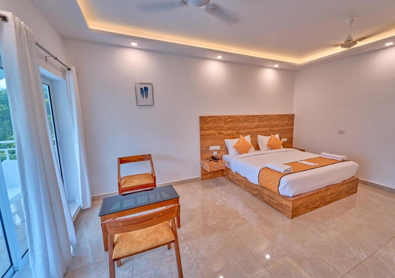 Ice Mist Pool Resort Munnar By Voye Homes Eksteriør bilde