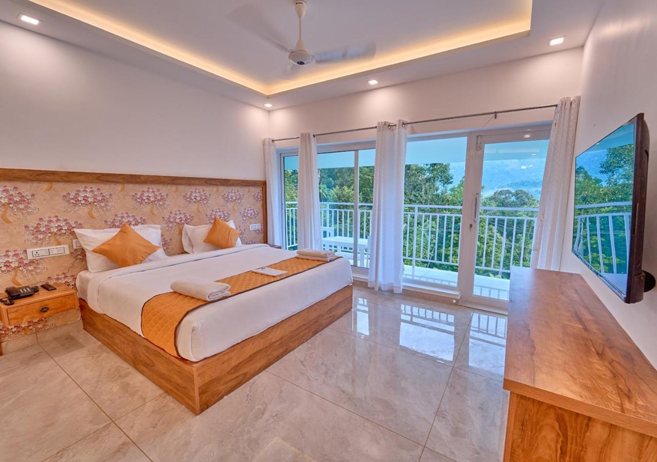 Ice Mist Pool Resort Munnar By Voye Homes Eksteriør bilde